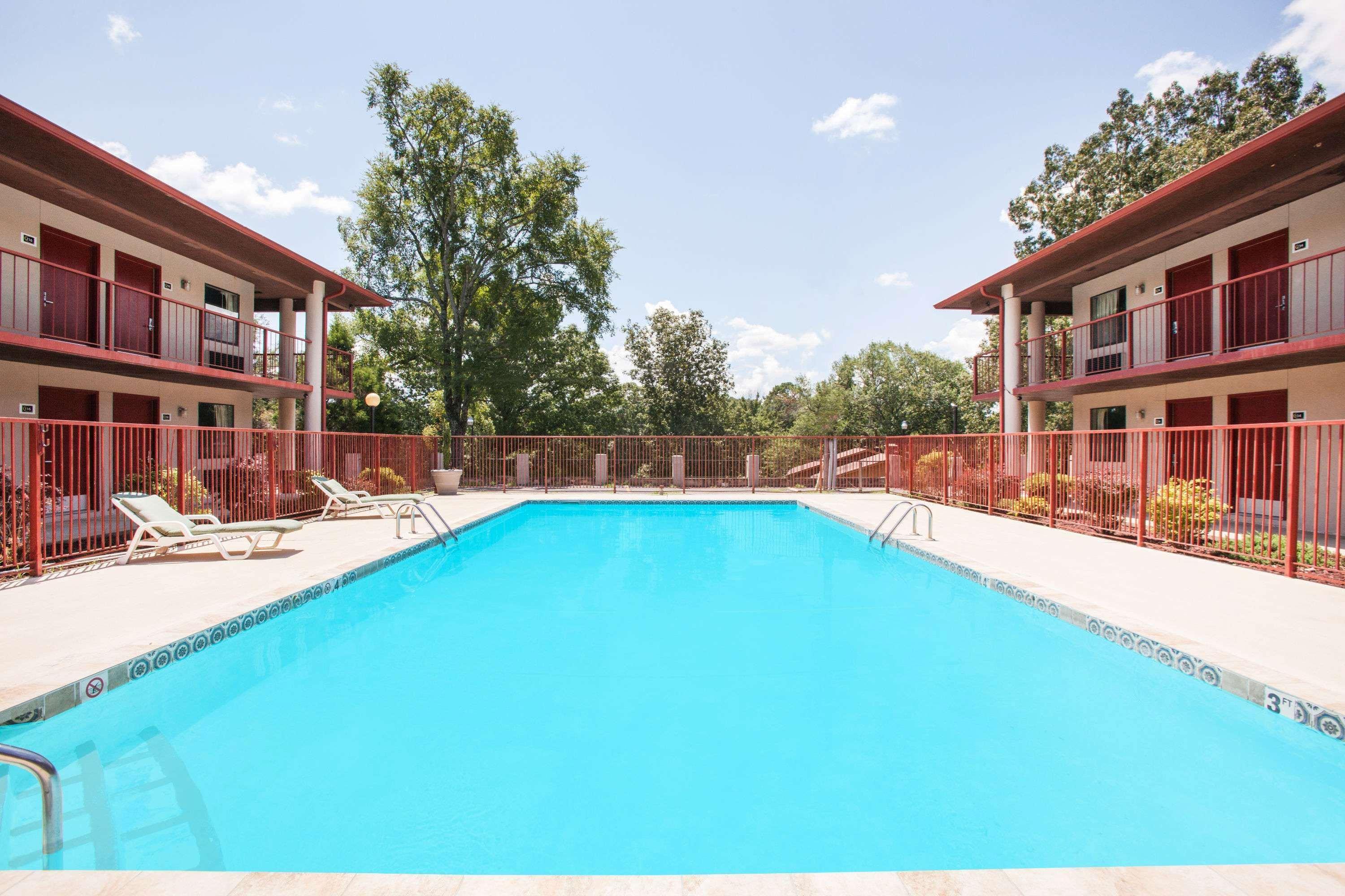 ซูเปอร์ 8 บาย วินด์แฮม มัลเวิร์น Motel Malvern ภายนอก รูปภาพ
